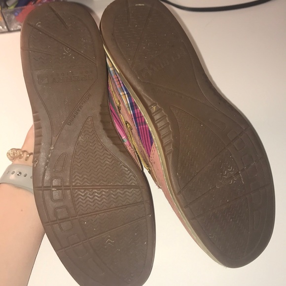 sperry’s - Picture 4 of 6